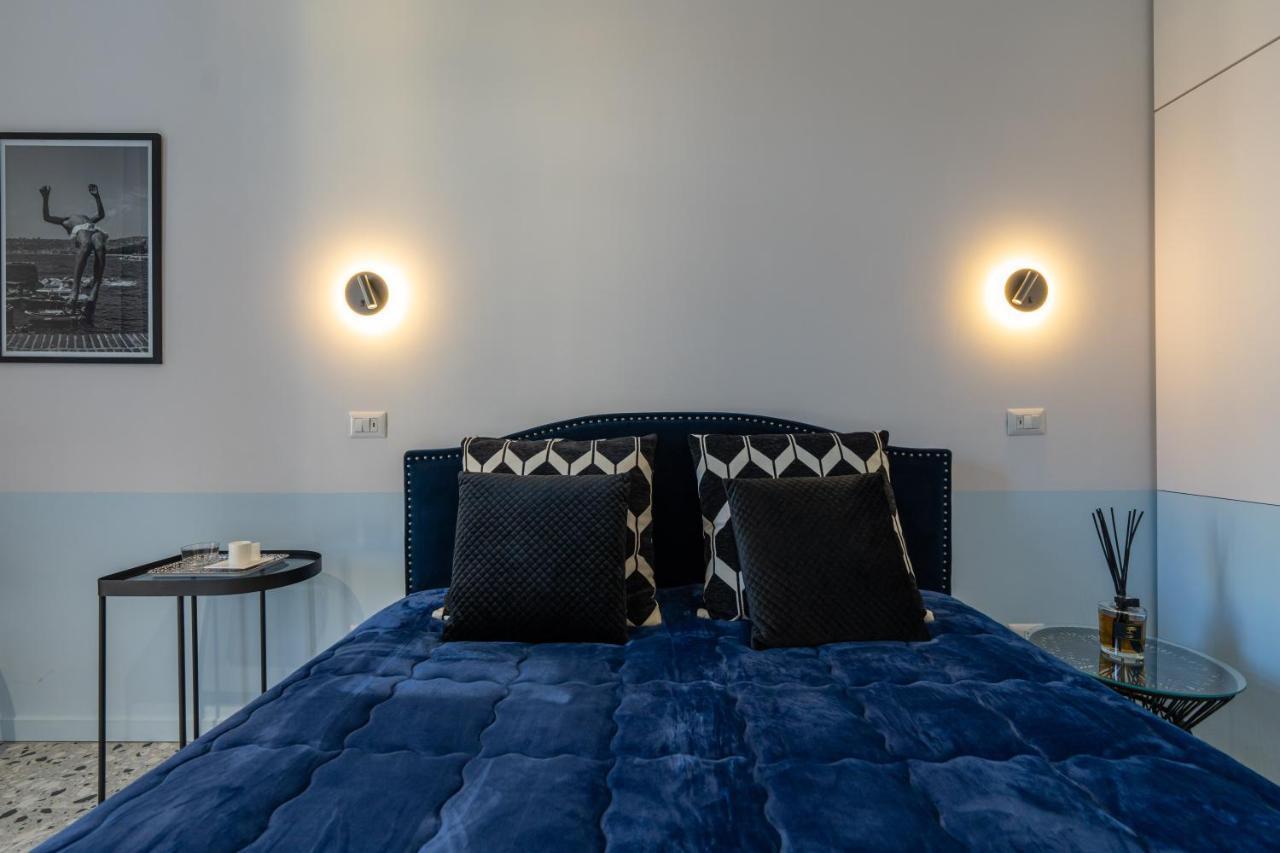 Teatro Toledo 272 Bed & Breakfast Napoli Bagian luar foto